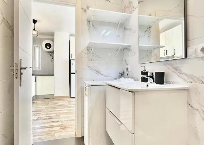 Torres De Yomely - Y2g * Playa de las Américas